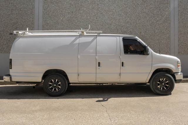 2012 Ford Econoline Cargo Van Commercial 7