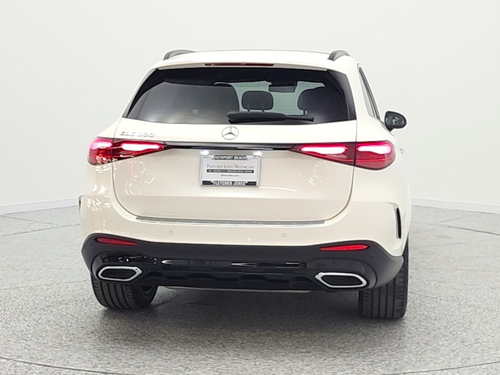 Certified Used 2023 MANUFAKTUR Diamond White Metallic Mercedes-Benz GLC 300 SUV image 6