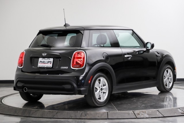 2024 MINI Hardtop 2 Door Cooper 5