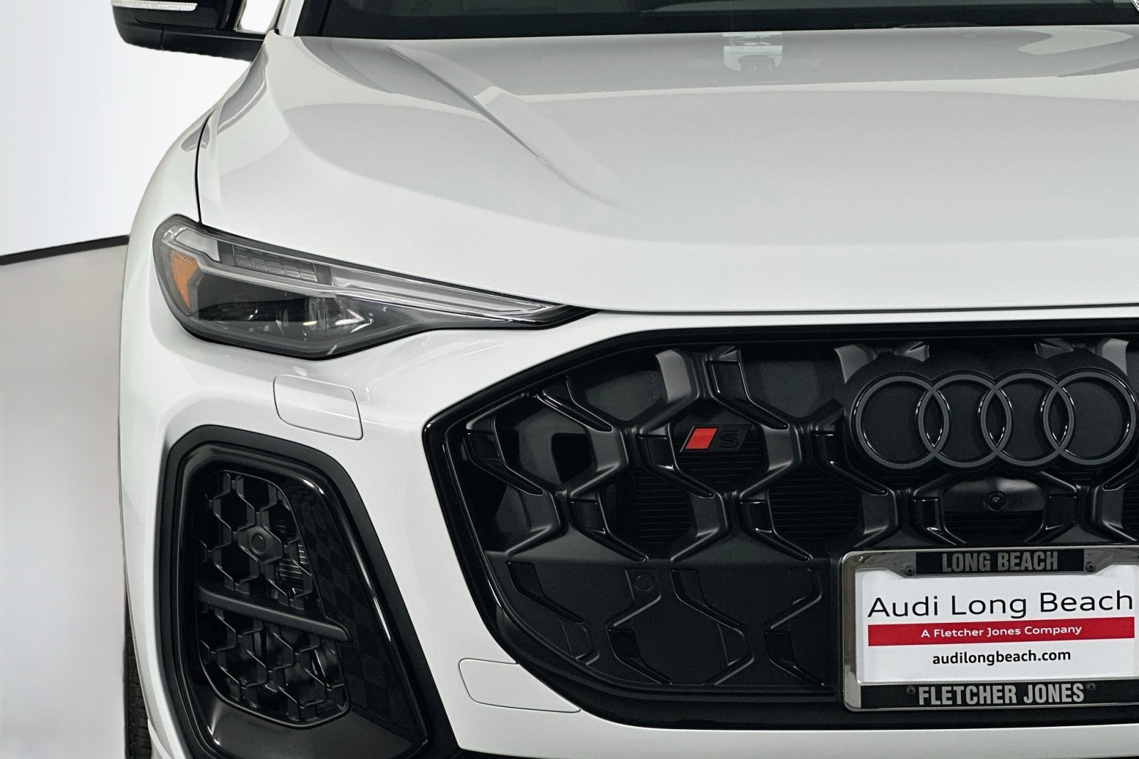 New 2026 Glacier White Metallic Audi Premium Plus image 15