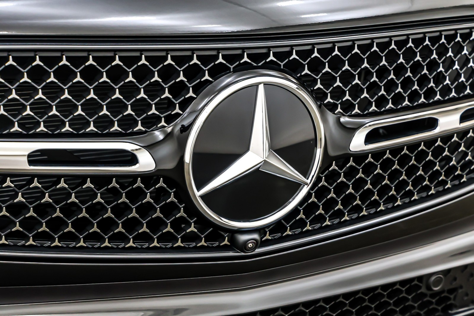 New 2026 Graphite Grey Metallic Mercedes-Benz GLC 300 image 13