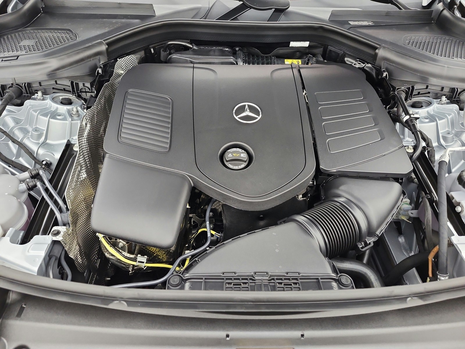 New 2026 Cirrus Silver Metallic Mercedes-Benz GLC 300 4MATIC® Coupe image 12