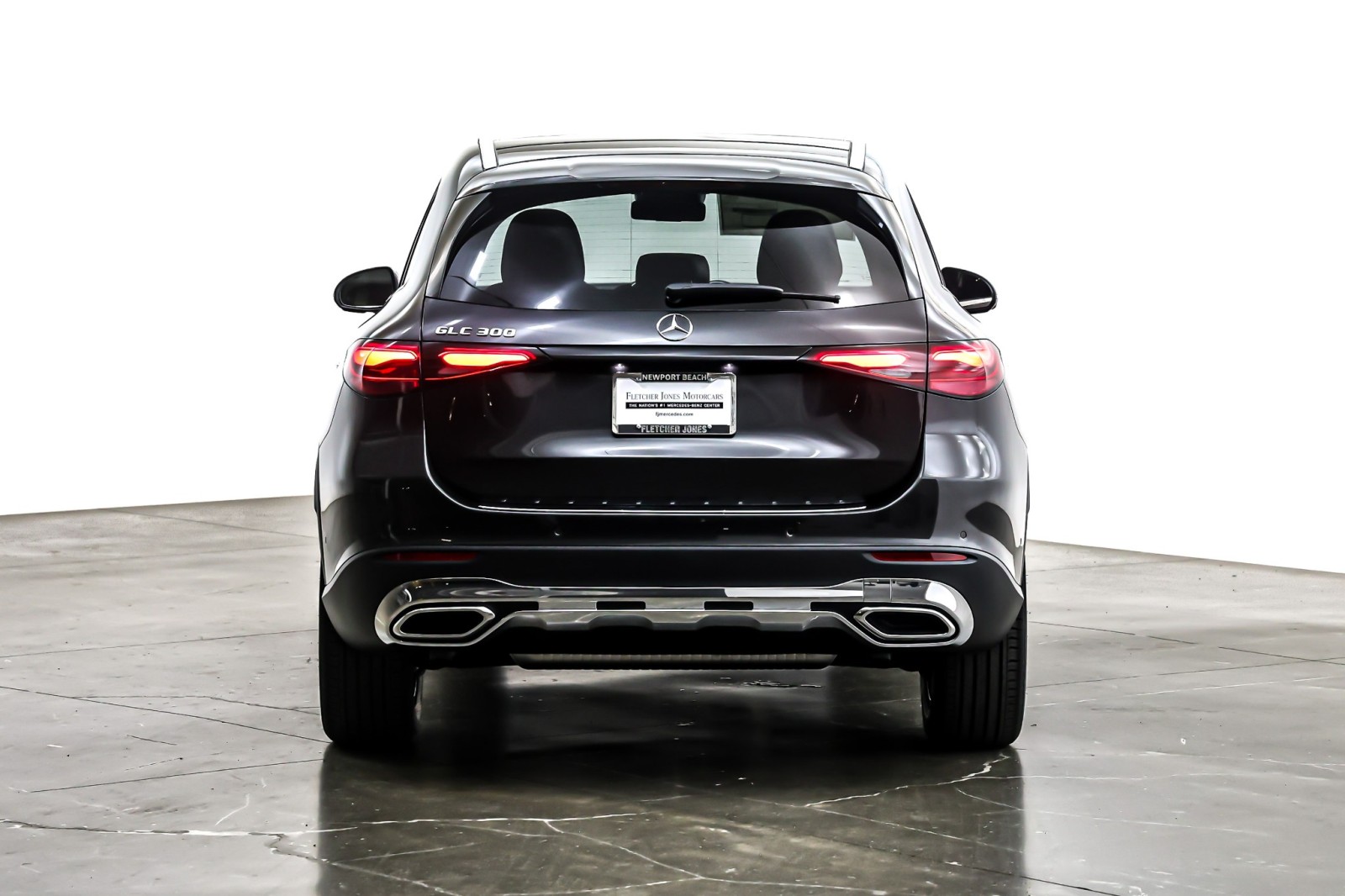 New 2026 Graphite Grey Metallic Mercedes-Benz GLC 300 image 3