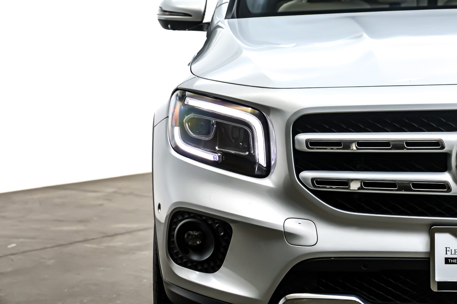 Used 2022 Iridium Silver Metallic Mercedes-Benz GLB 250 SUV image 15