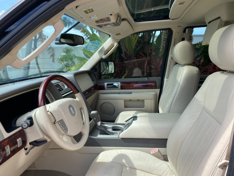 2004 Lincoln Navigator LOW MILES 67,511 SUNROOF in ,