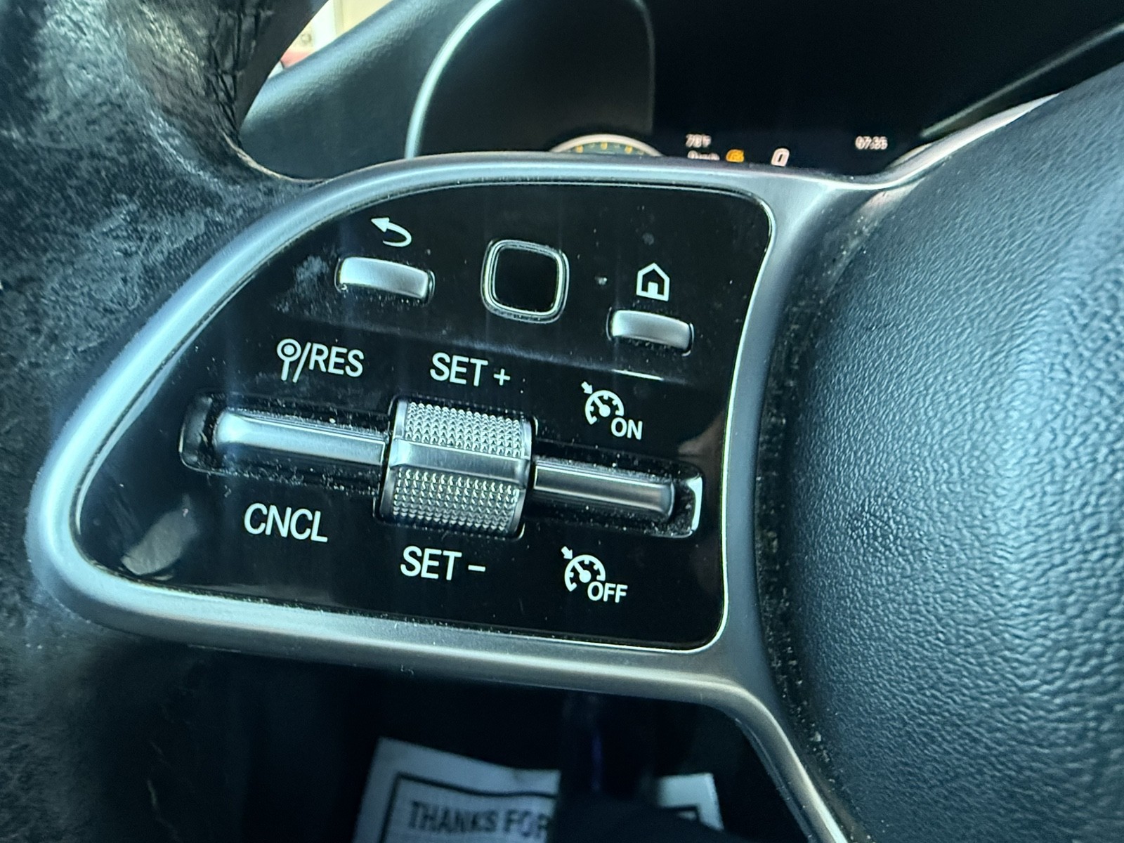 2021 Mercedes-Benz GLC-Class - $18,277