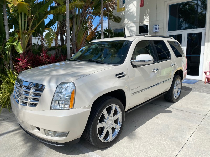 2010 Cadillac Escalade SUNROOF NAV Premium LOW MILES 66,933 in ,