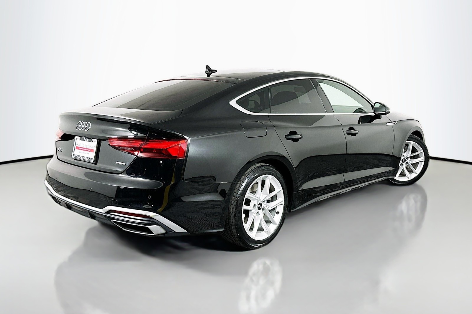 Used 2023 Mythos Black Metallic Audi S line Premium image 14