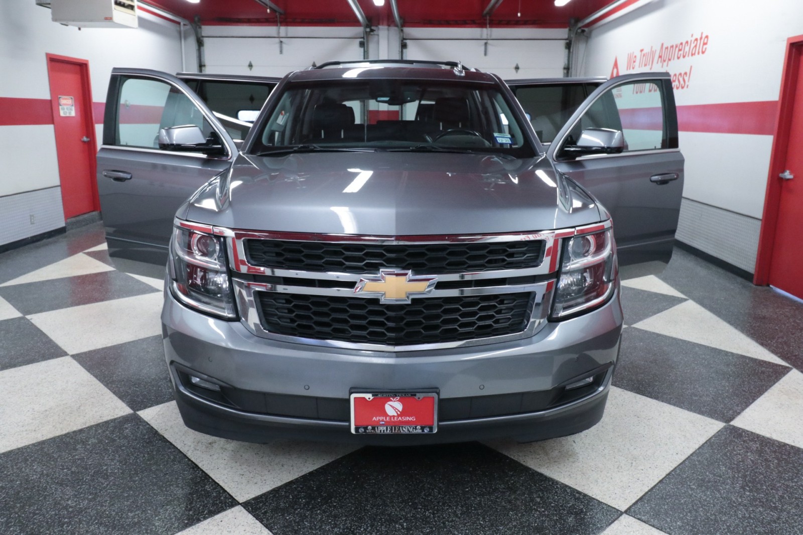 Used Car 2018 Chevrolet Suburban  Lt For Sale Under $25,000 In Austin, Texas