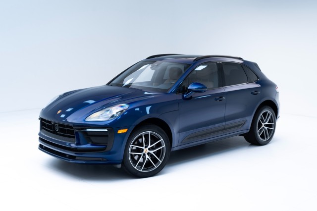2023  Macan  in , 