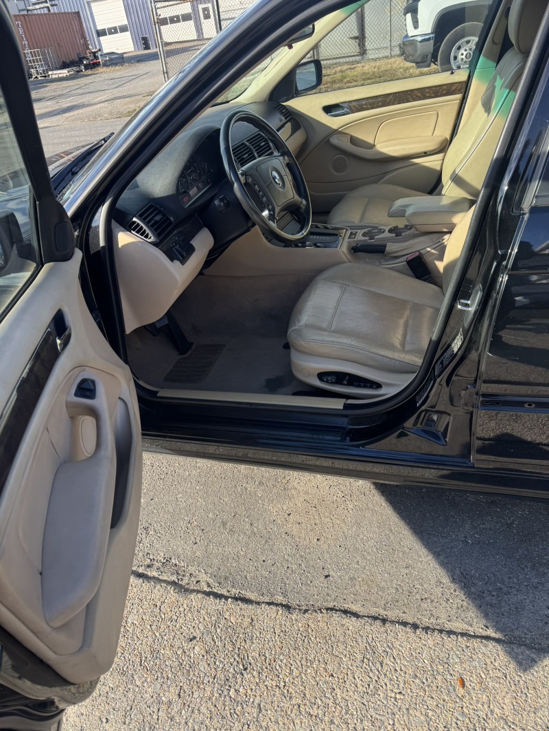 1999 BMW 3 Series 323i Sedan in , 
