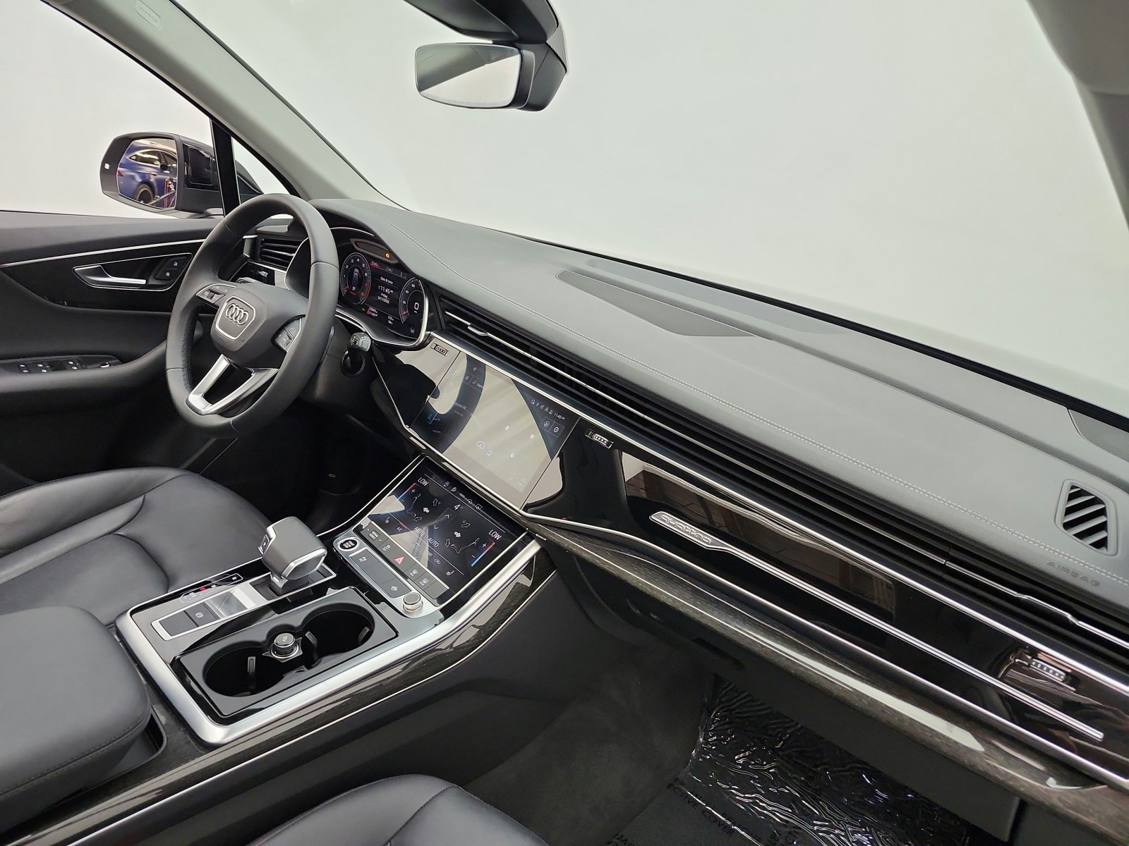 Used 2023 Mythos Black Metallic Audi Premium image 19