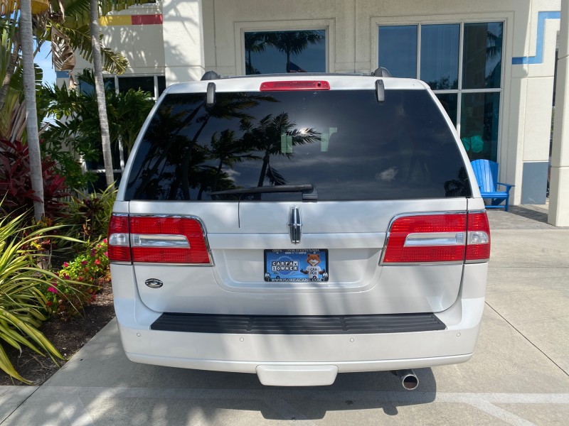 2010 Lincoln Navigator 4WD SUNROOF LOW MILES 31,209 in , 
