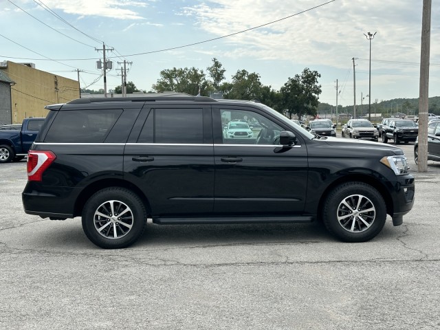 2020 Ford Expedition XLT 2