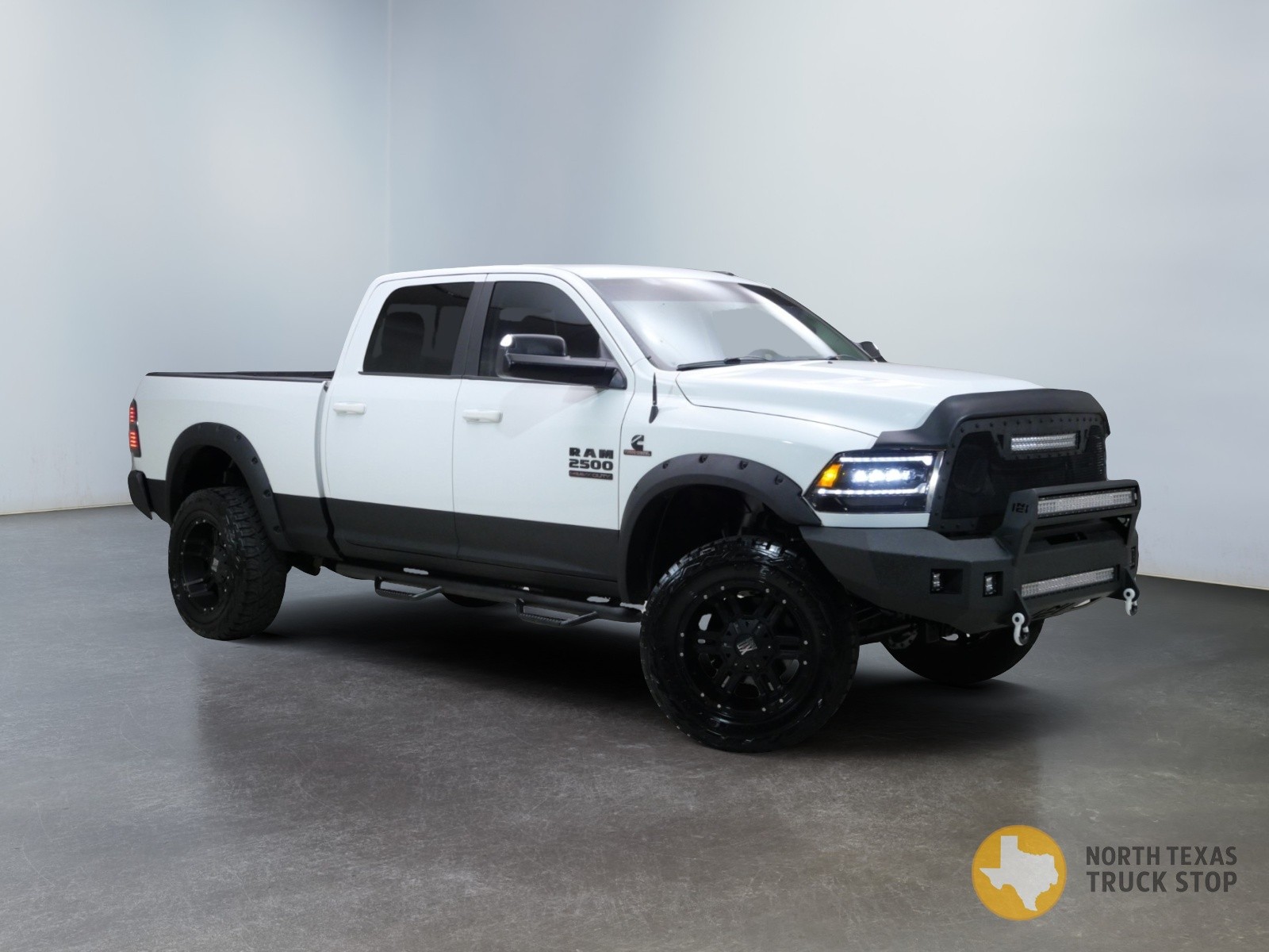 Bright White 2013 RAM 2500 Pickup Truck Four-Wheel Drive Automatic