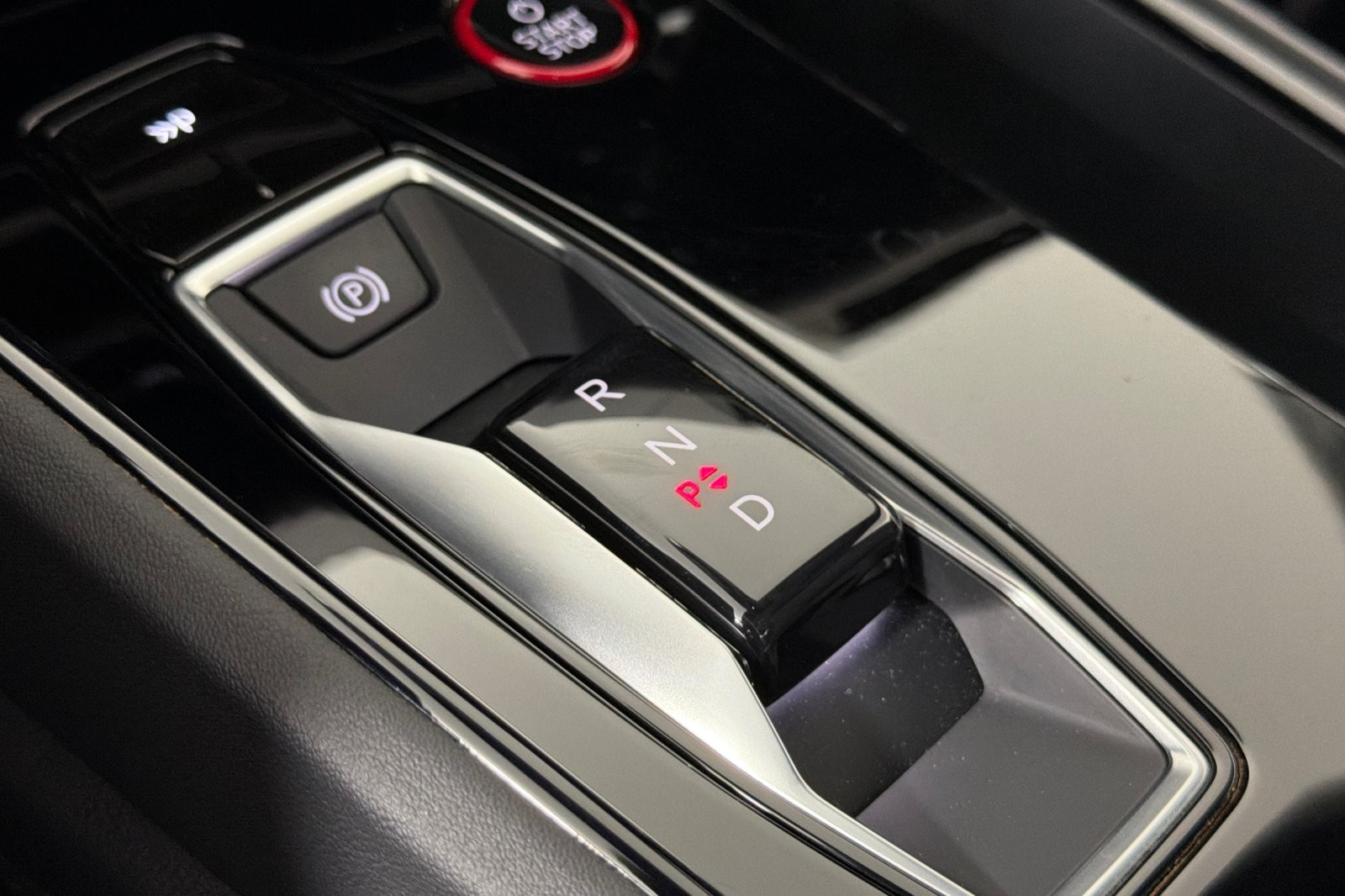 Used 2024 Kemora Gray Metallic Audi Prestige quattro image 20