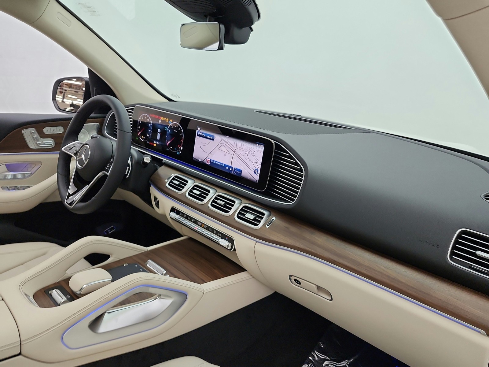 New 2026 Polar White Mercedes-Benz GLE 450 image 15