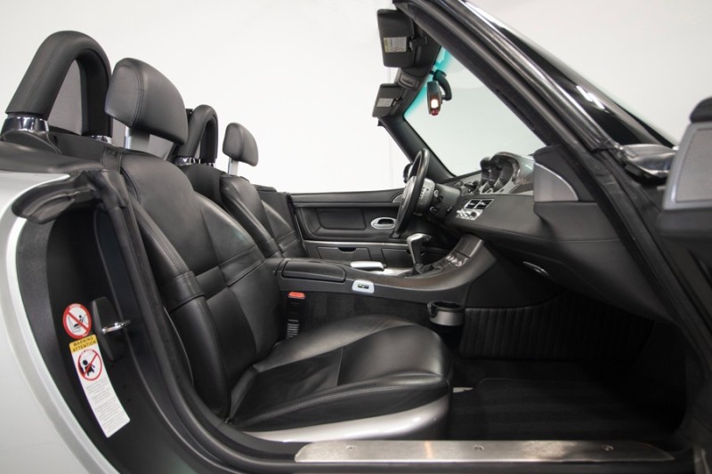 2001 BMW Z8 Z8 *WE HAVE EVERY SERVICE RECORD BACK TO 2004* *IMMACULATE* in , 