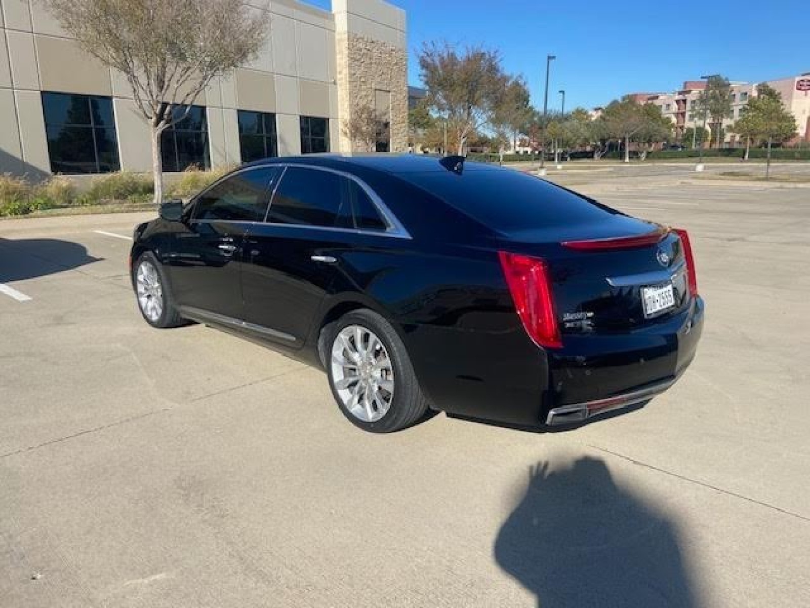 2015 Cadillac XTS Luxury Moonroof Navigation HtdACSeats Serviced 4