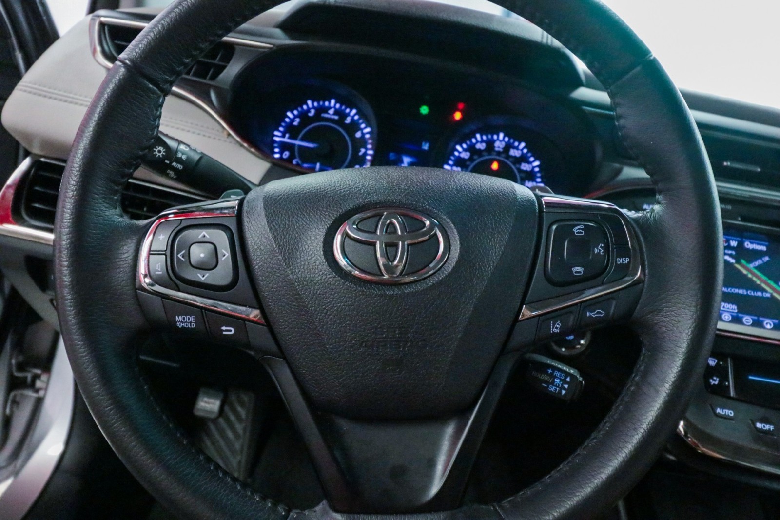 Used Car 2018 Toyota Avalon  Xle Premium For Sale Under $25,000 In Austin, Texas