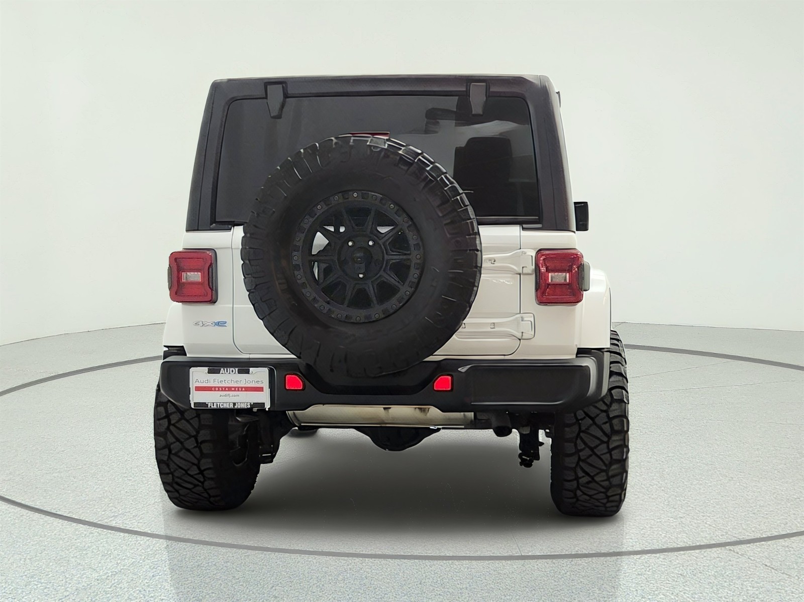 Used 2021 Bright White Clearcoat Jeep Unlimited Sahara 4x4 image 6