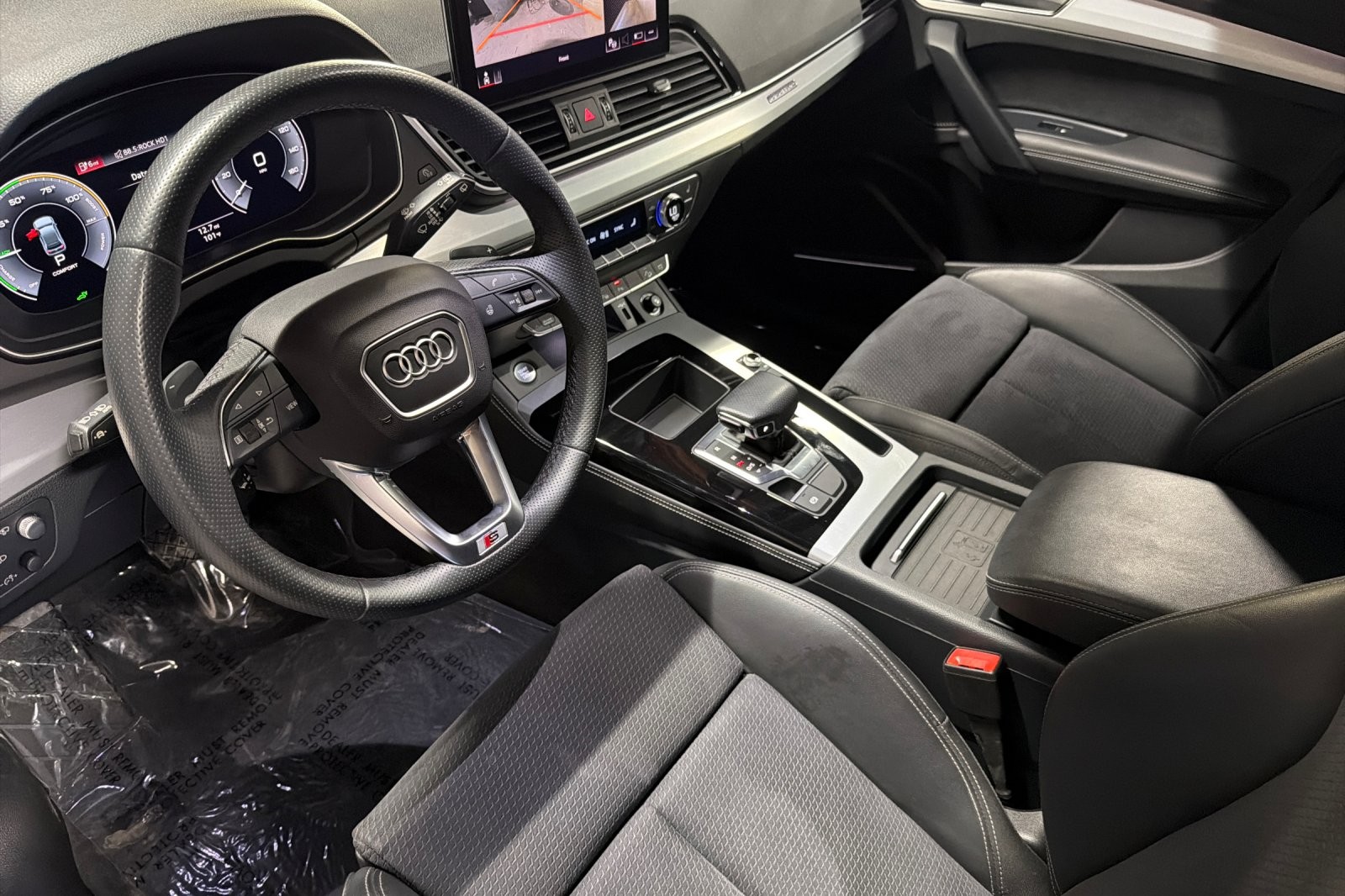 Used 2024 Mythos Black Metallic Audi S line Prestige 55 TFSI e quattro image 9