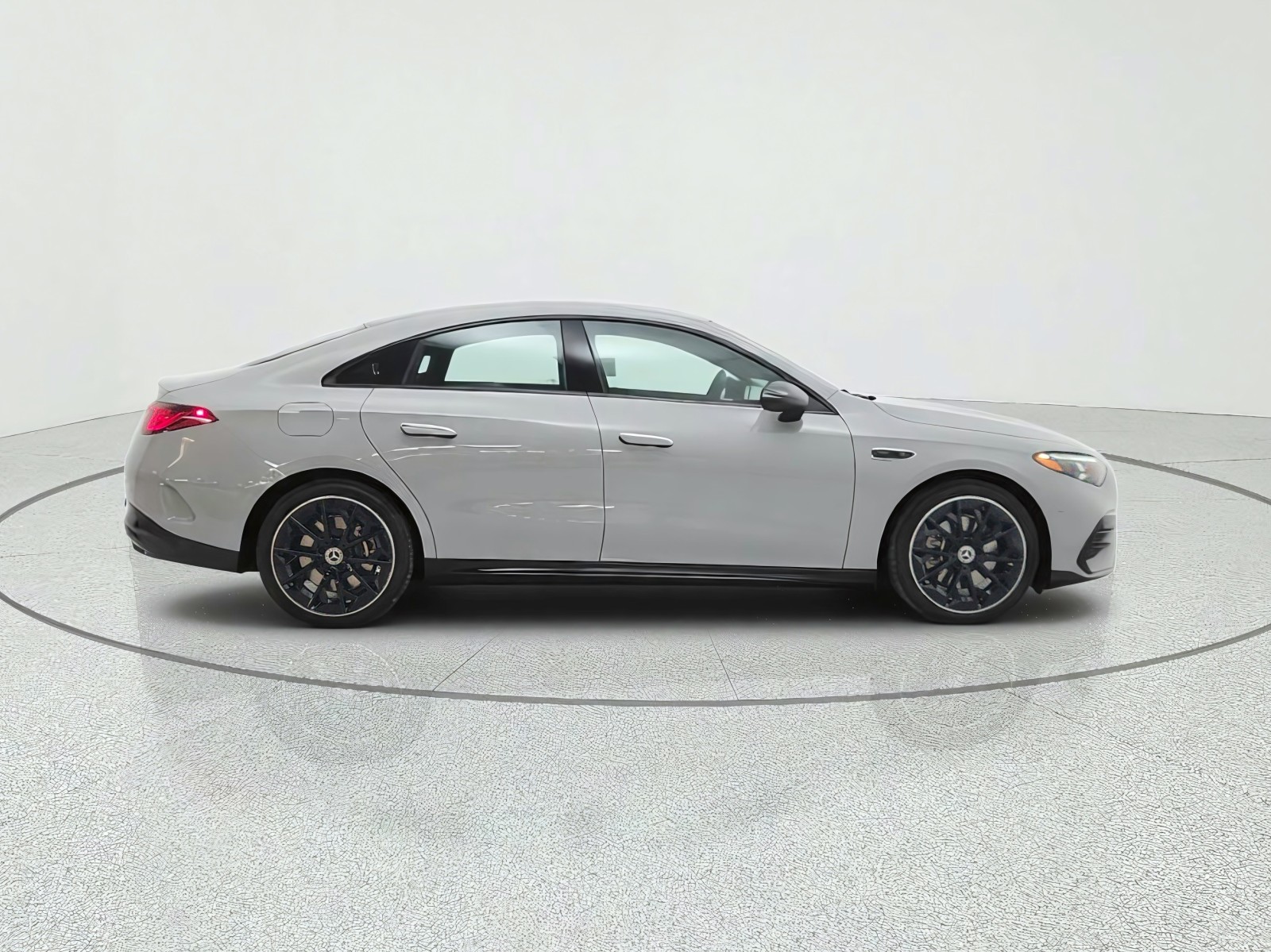 New 2027 MANUFAKTUR Alpine Grey Mercedes-Benz CLA 250+ Electric RWD image 4