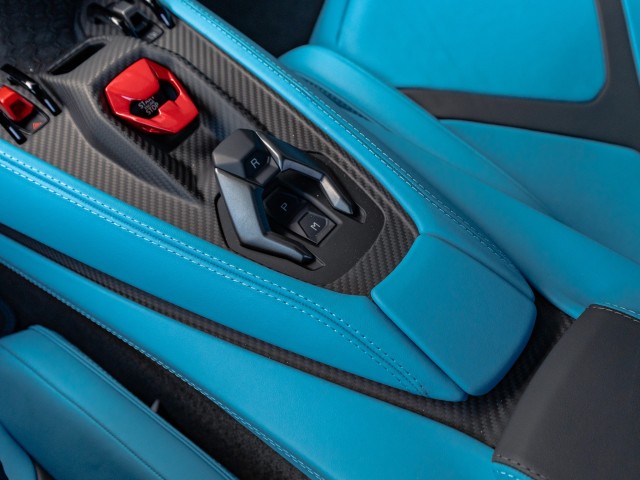 Lamborghini Revuelto