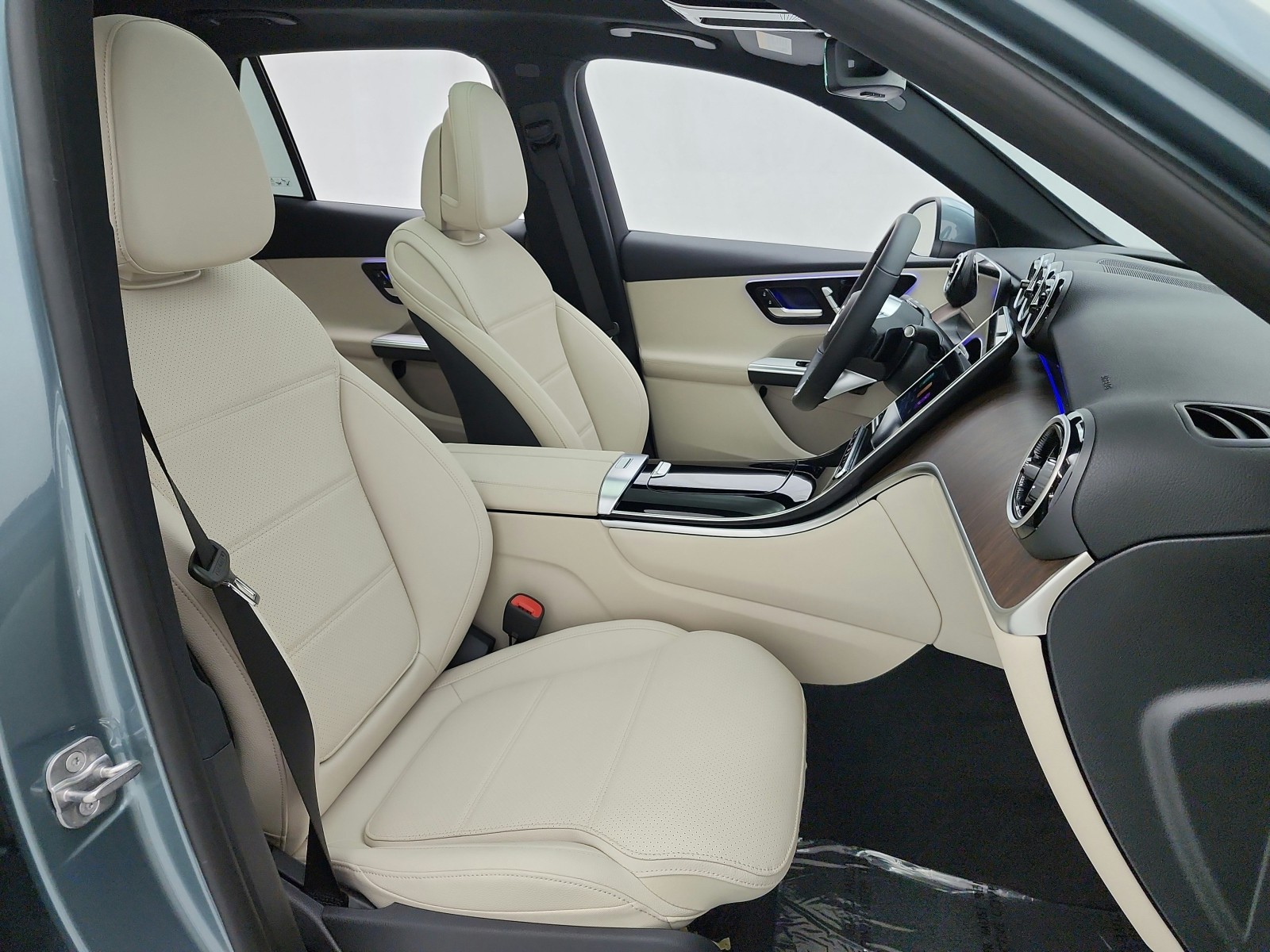 New 2026 Verde Silver Metallic Mercedes-Benz GLC 300 image 15