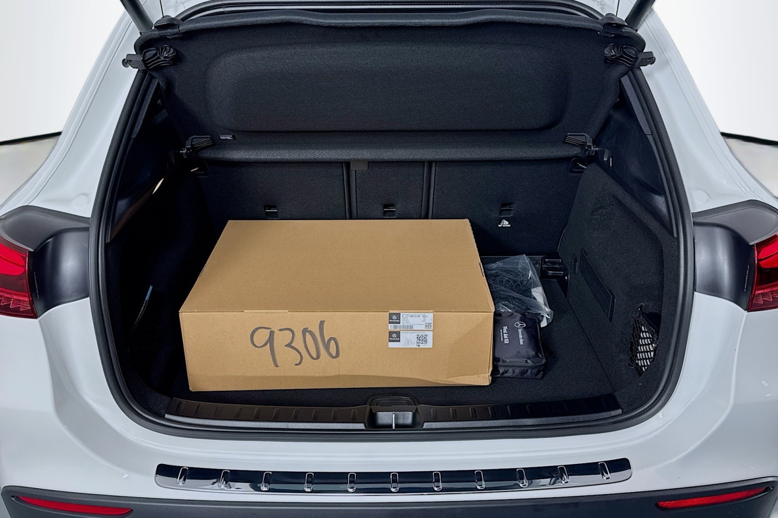 New 2026 Polar White Mercedes-Benz GLA 250 SUV image 22