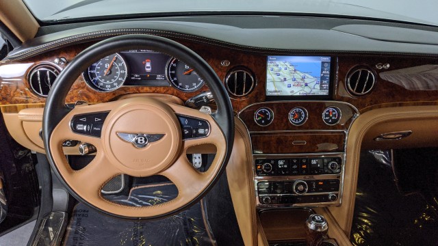 2012 Bentley Mulsanne  19