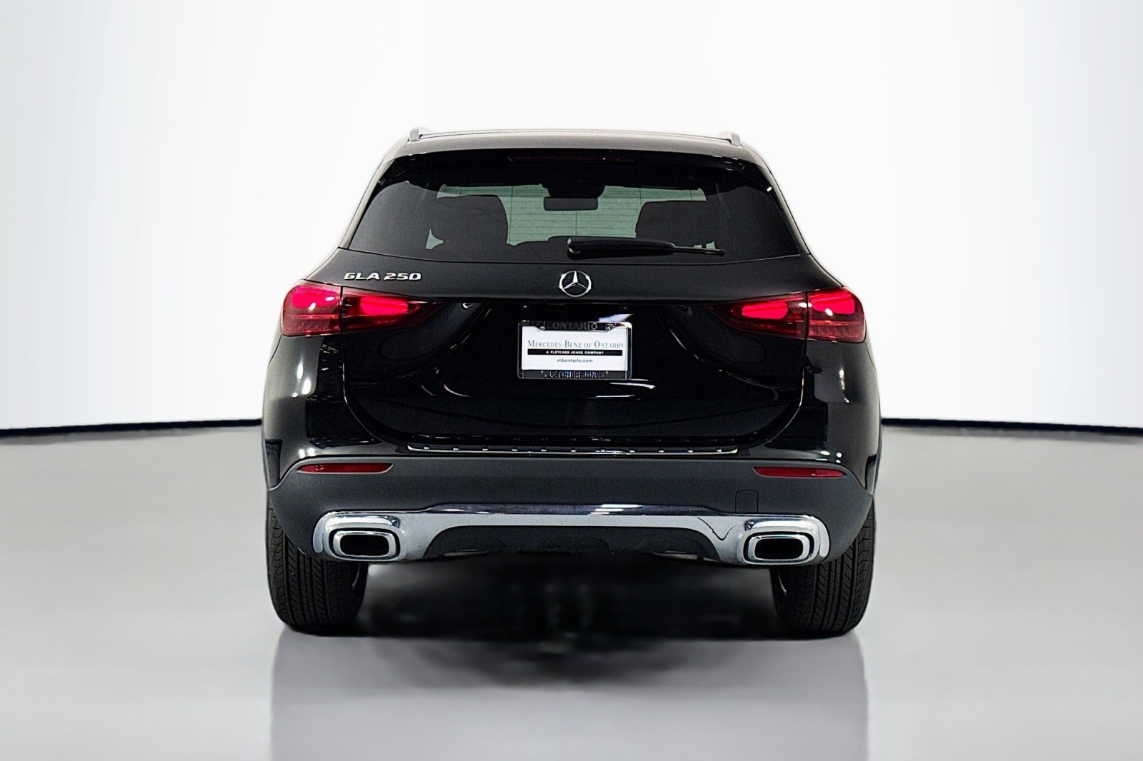 New 2026 Night Black Mercedes-Benz GLA 250 SUV image 3