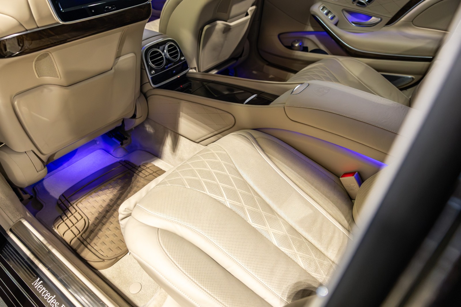 Used Car 2016 Mercedes-benz S-class  Maybach S 600 - One Owner - Ruby Black Paint - Executive Rear Seat Package Plus For Sale Under $70,000 In Boerne, Texas