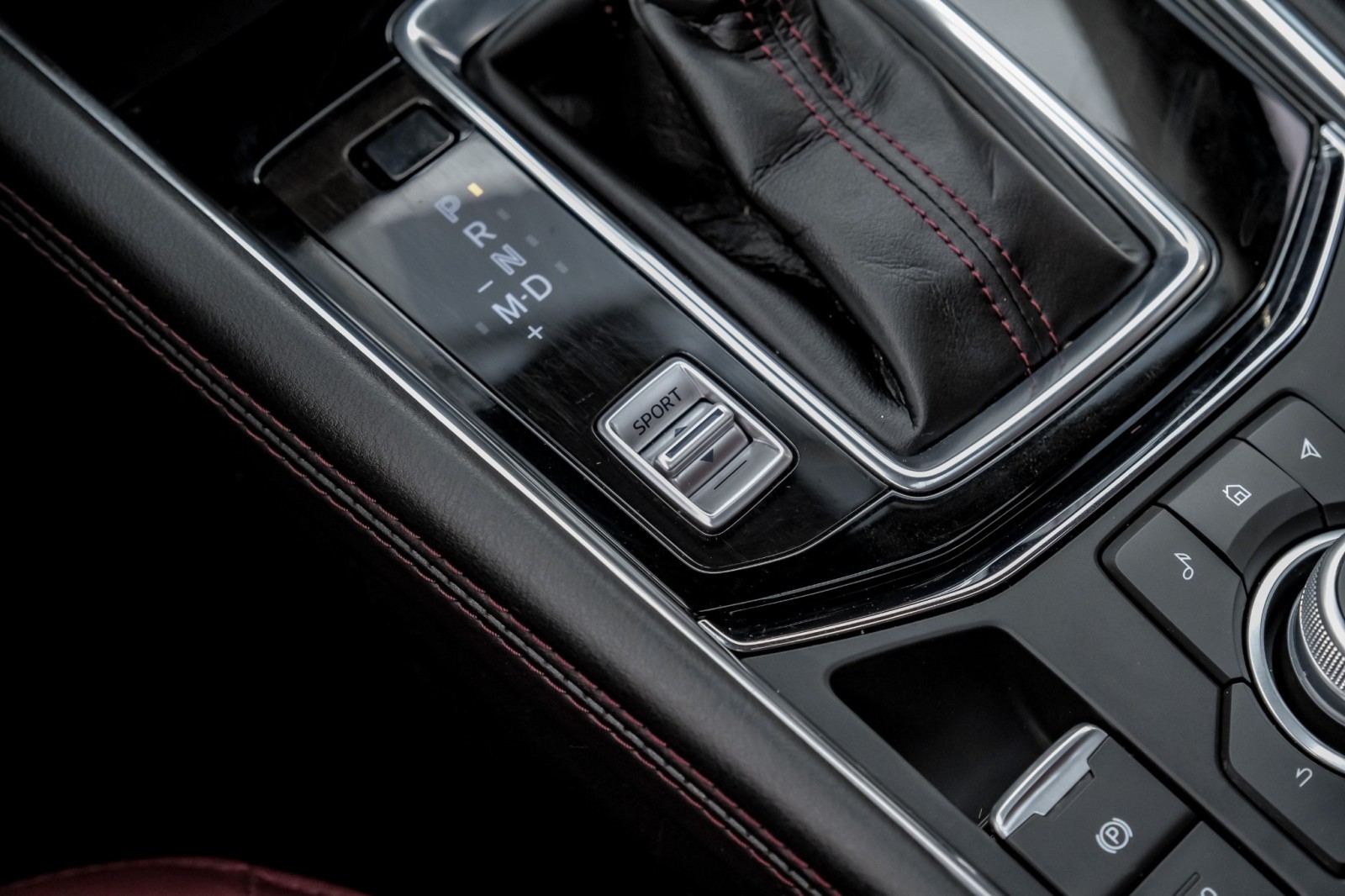 2022 Mazda CX-5 2.5 S Carbon Edition Bose Audio Leather Trim 28