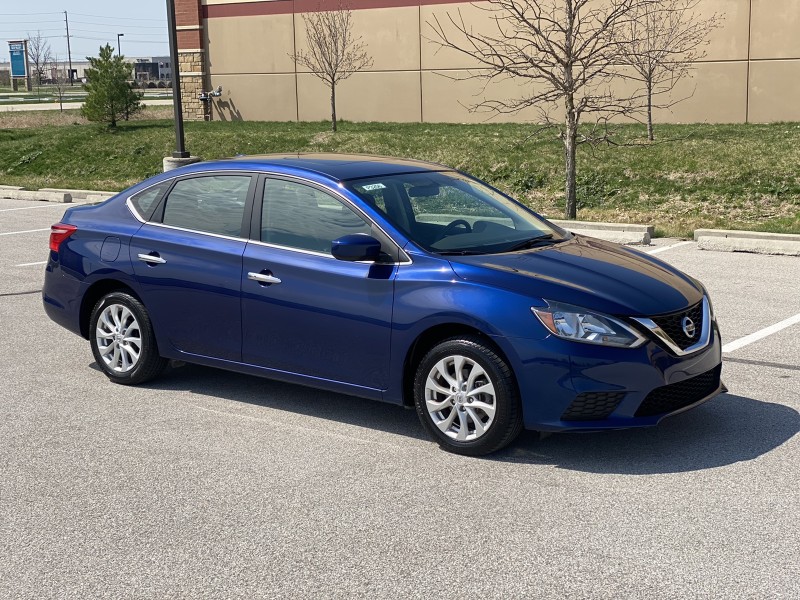 2017 Nissan Sentra SV w/ moonroof in CHESTERFIELD, Missouri