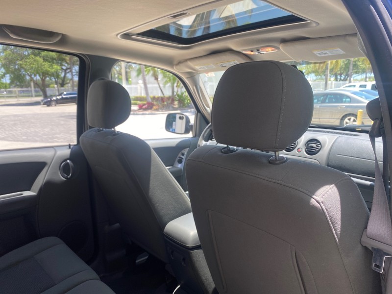 2006 Jeep Liberty 4WD Limited LOW MILES 75,410 in , 