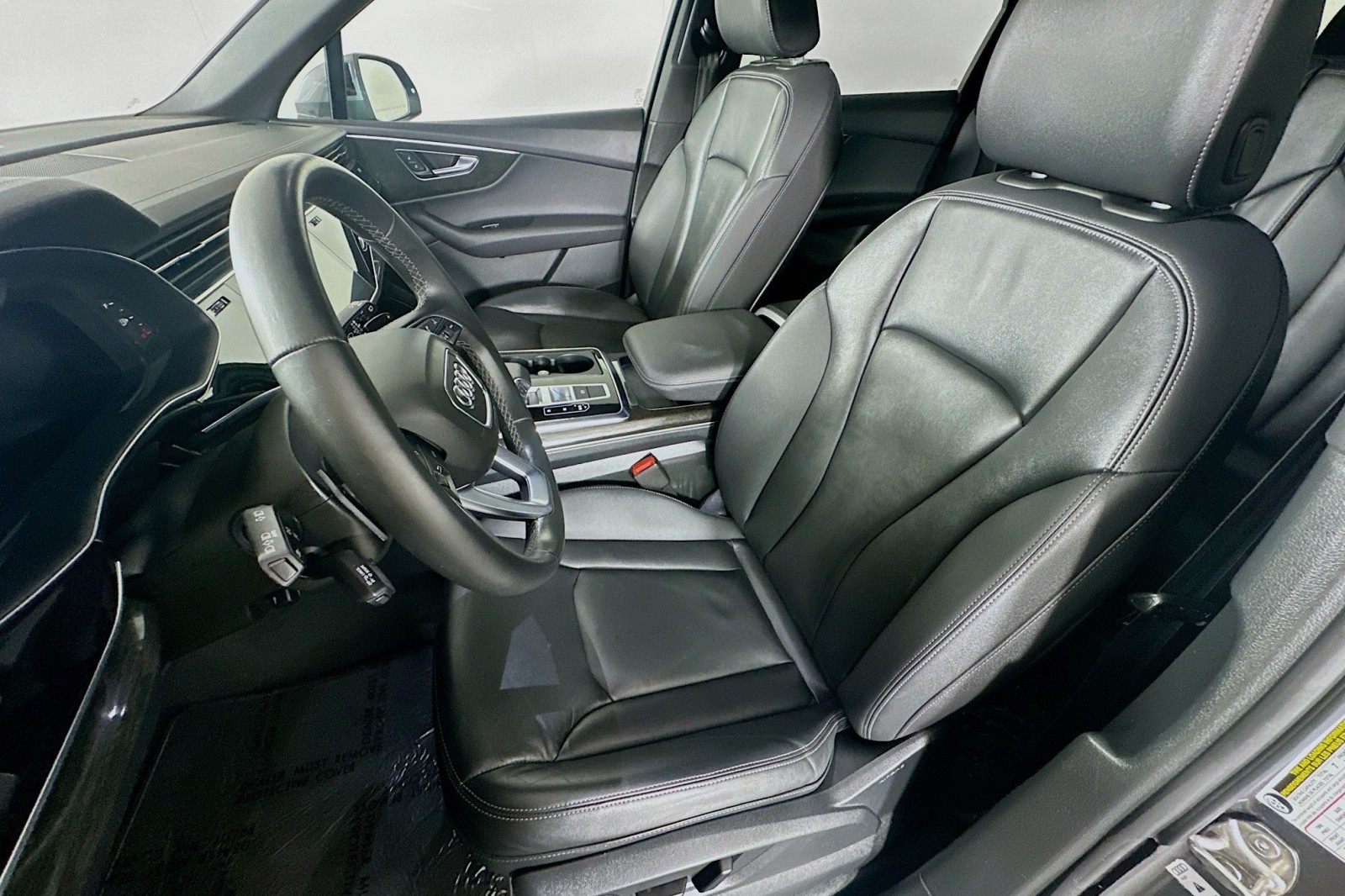 Used 2025 Samurai Gray Metallic Audi Premium image 17