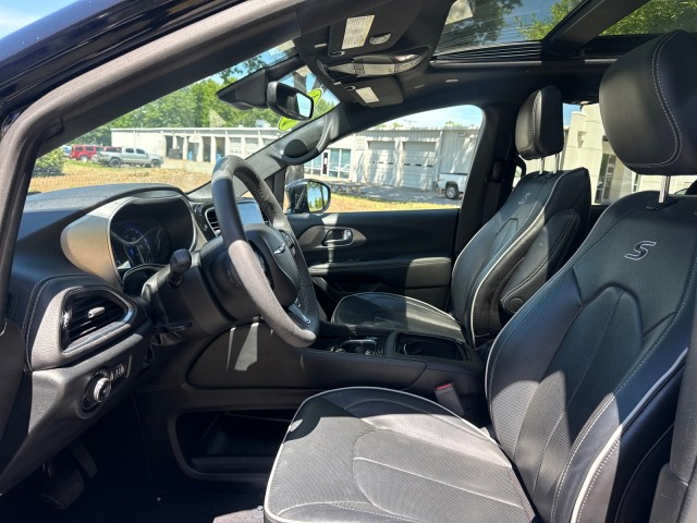 ChryslerPacifica19