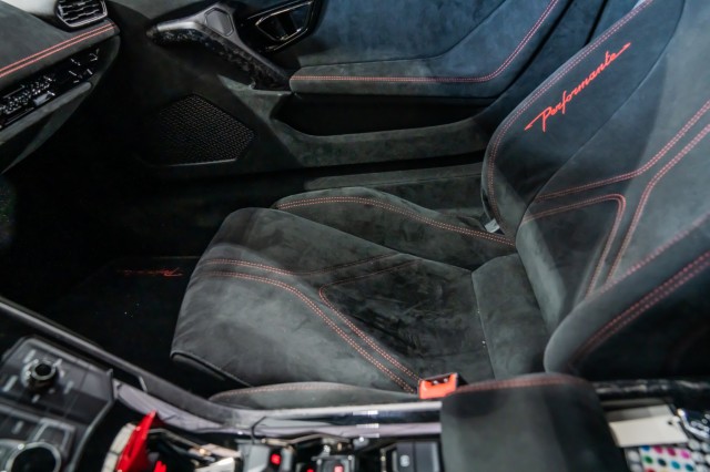 Used Car 2018 Lamborghini Huracan  Performante For Sale Under $320,000 In Boerne, Texas