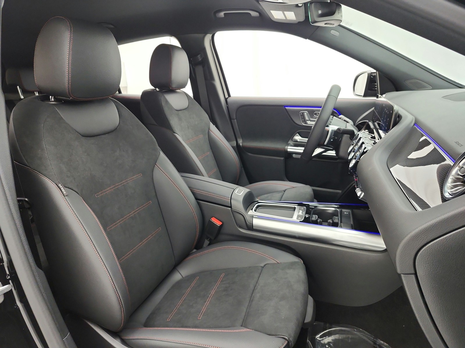 New 2026 Night Black Mercedes-Benz GLA 250 SUV image 15