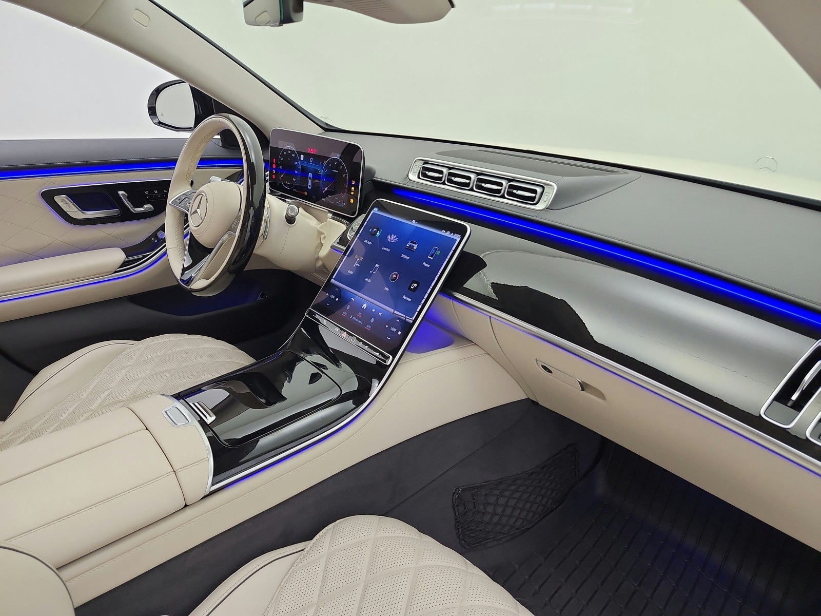 Used 2023 MANUFAKTUR Diamond White Mercedes-Benz S 580 4MATIC® Sedan image 22