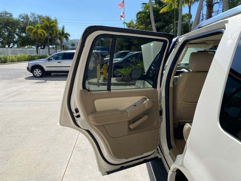2007 Mercury Mountaineer SUV Premier 1 OWNER in ,