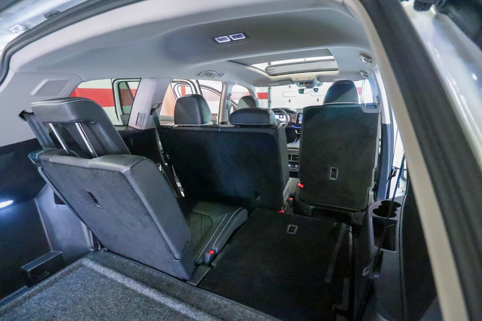 Used Car 2024 Volkswagen Atlas  2.0t Sel Premium R-line For Sale Under $40,000 In Austin, Texas