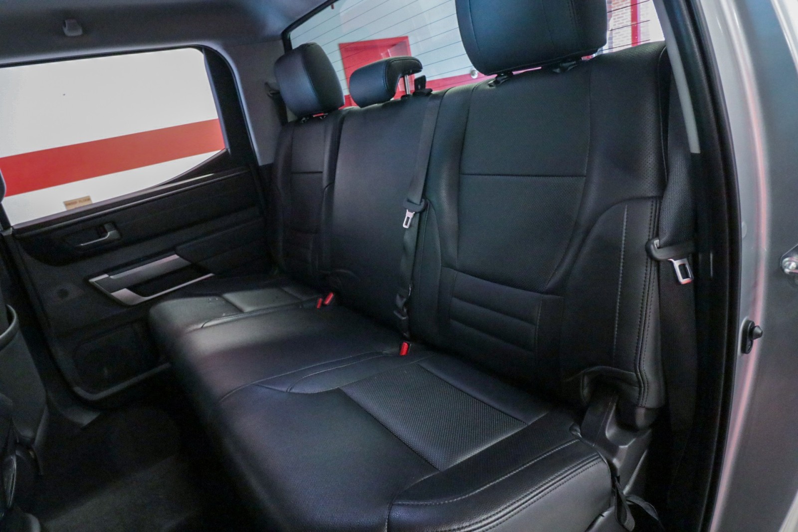 Used Car 2022 Toyota Tundra 4wd  Sr5 For Sale Under $50,000 In Austin, Texas