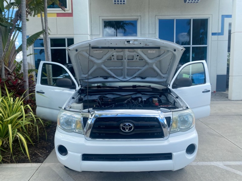 2005 Toyota Tacoma LOW MILES 58,735 X CAB in , 