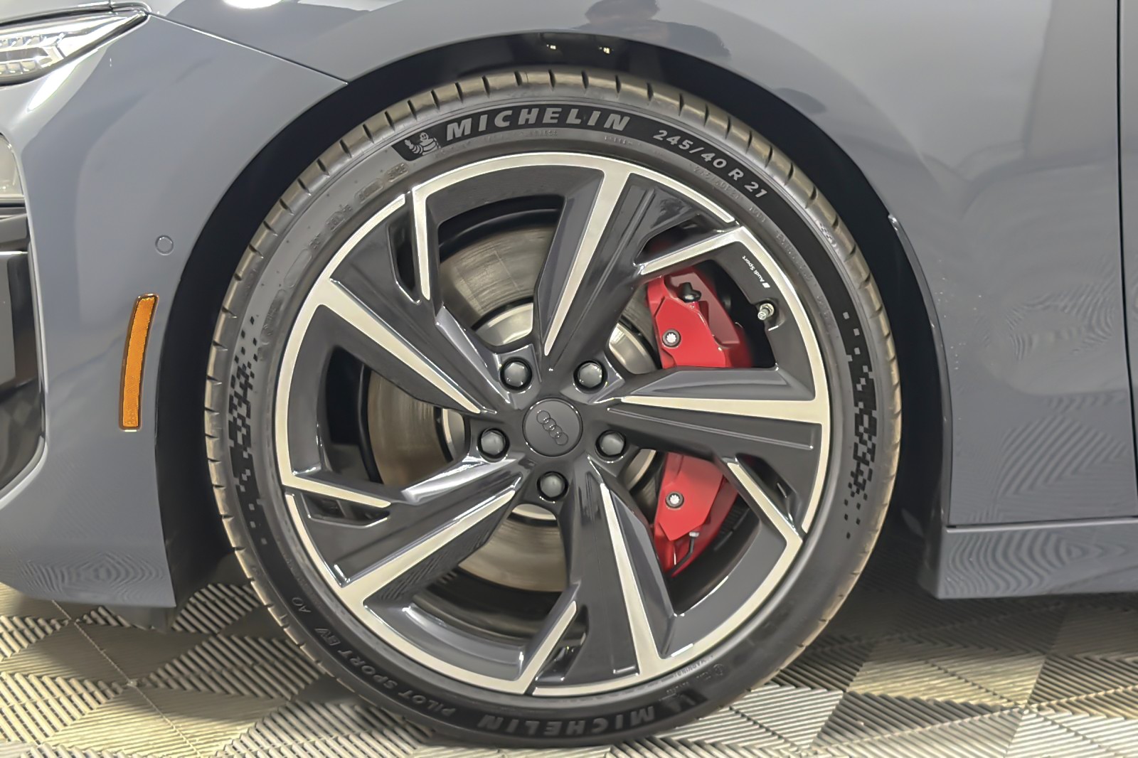 New 2027 Magnet Gray Audi Premium Plus quattro image 24