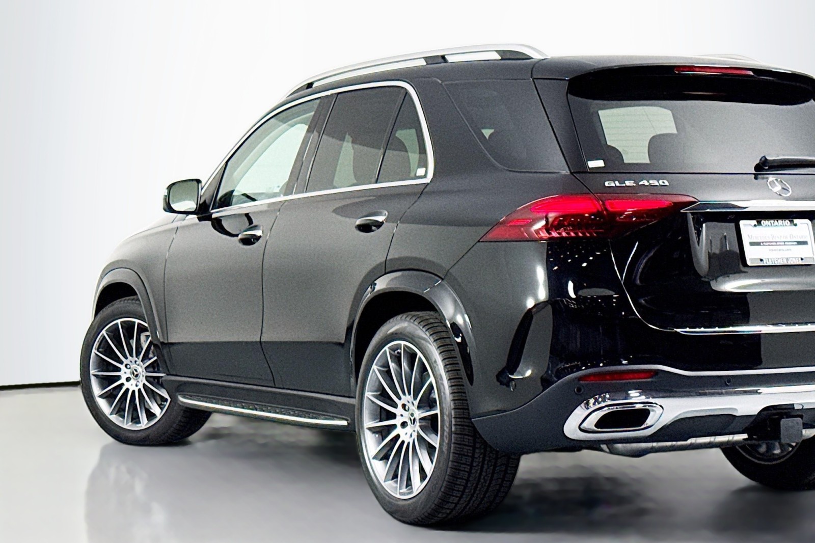 New 2026 Obsidian Black Metallic Mercedes-Benz GLE 450 4MATIC® SUV image 14