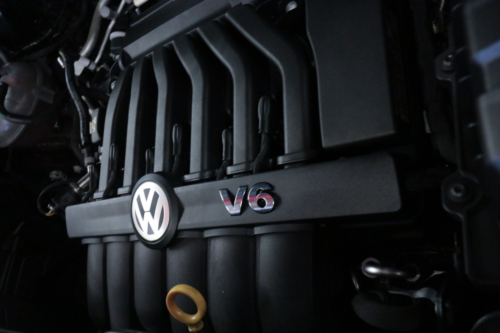 Used Car 2023 Volkswagen Atlas  3.6l V6 Sel Premium R-line For Sale Under $40,000 In Austin, Texas