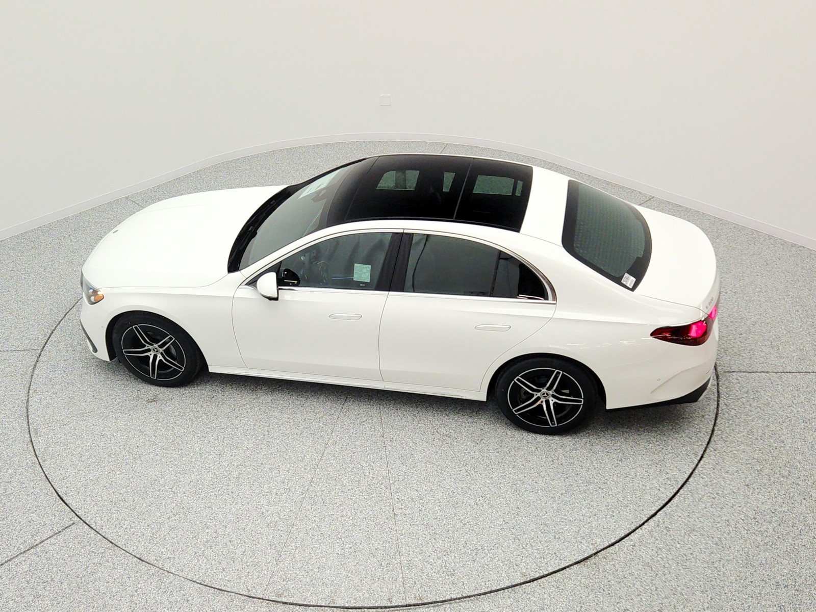 New 2026 Polar White Mercedes-Benz E 350 RWD Sedan image 23