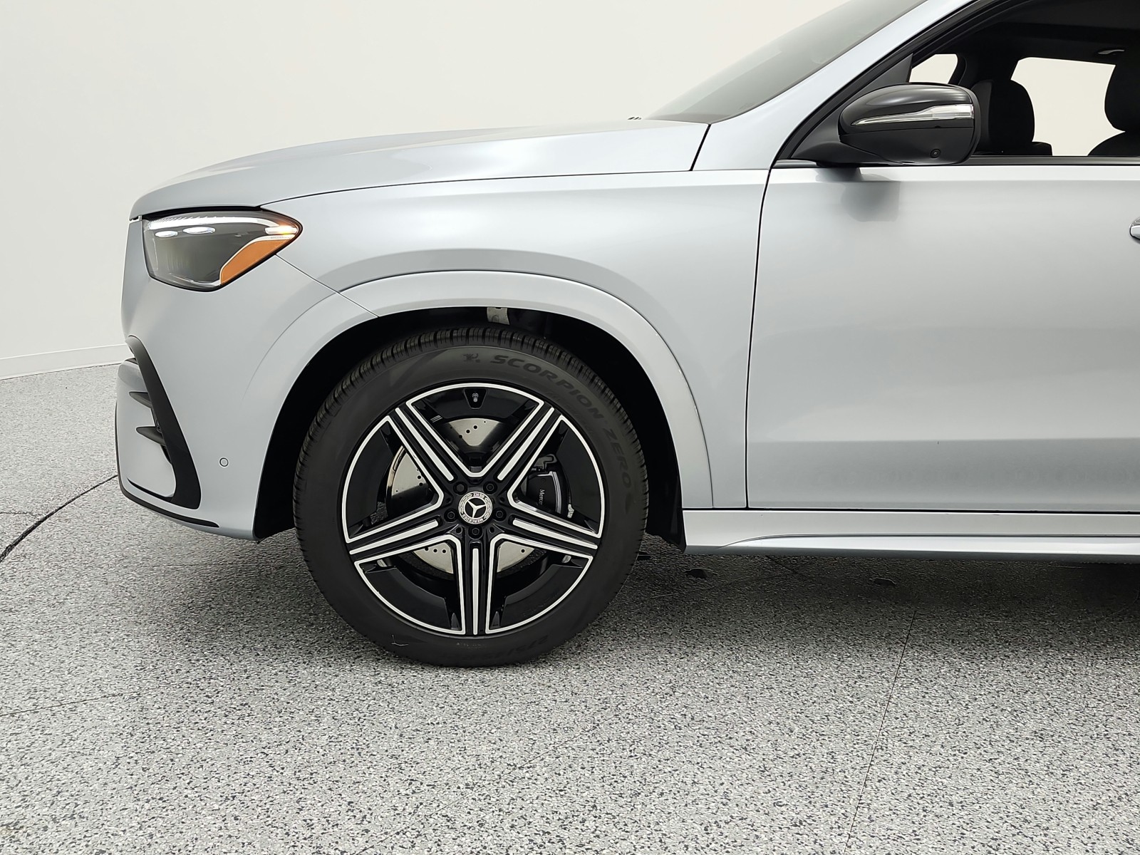 New 2026 Cirrus Silver Metallic Mercedes-Benz GLE 450 image 22